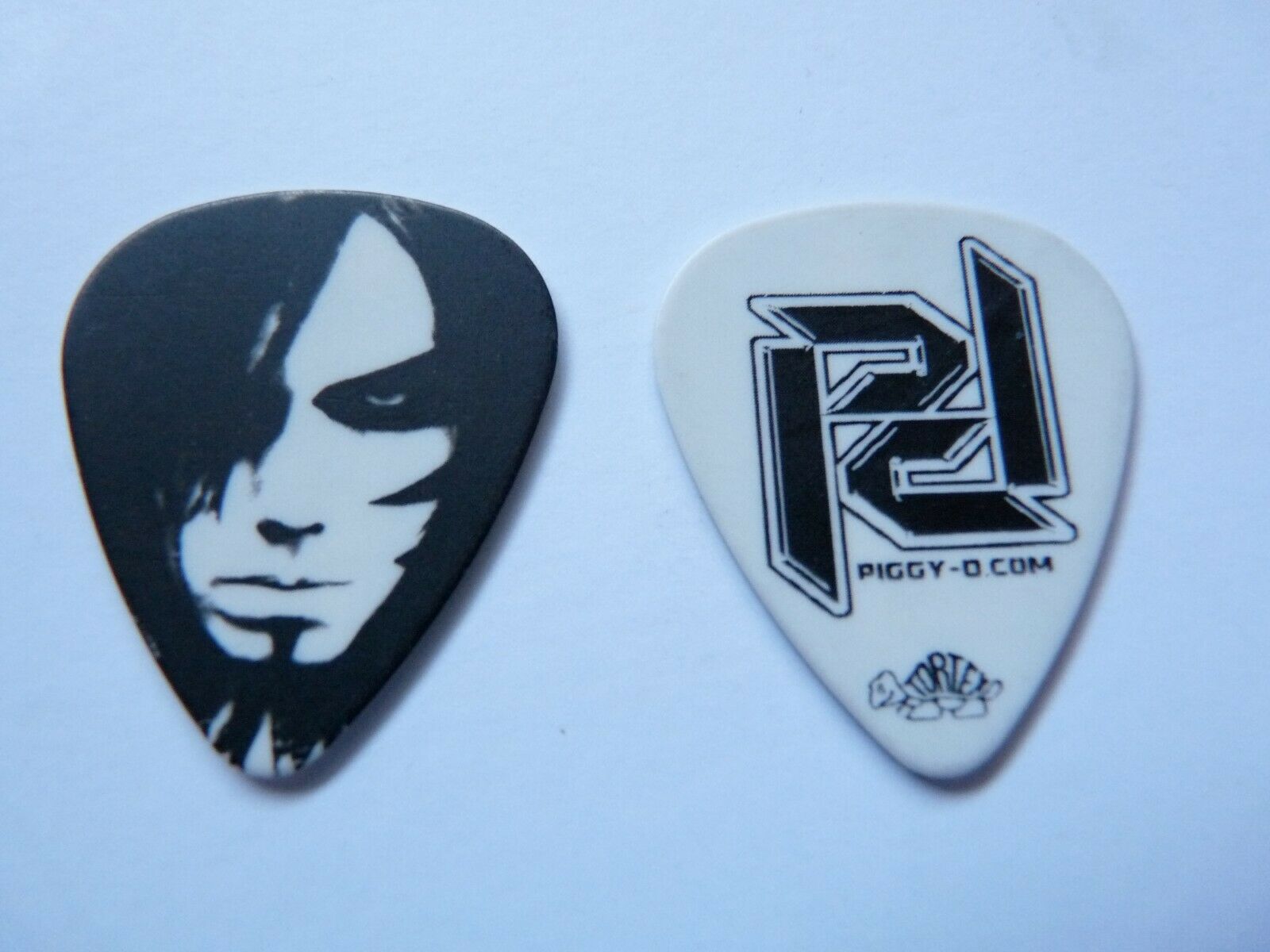 FILTER ROB PATTERSON 2010-2011 BLACK TOUR ISSUED GUITAR PICK RARE