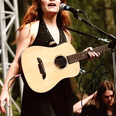 Jenny Lewis Autograph Profile