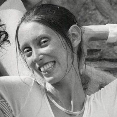 Shelley Duvall Autograph Profile