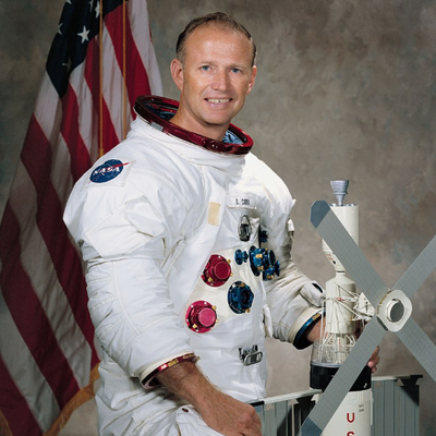 Gerald Carr Autograph Profile