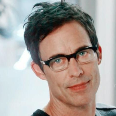 Tom Cavanagh Autograph Profile