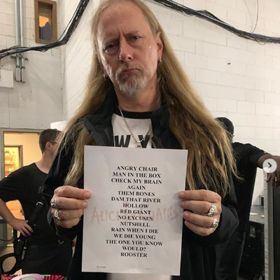 Jerry Cantrell Autograph Profile