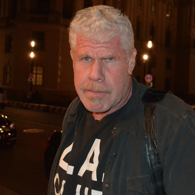 Ron Perlman Autograph Profile