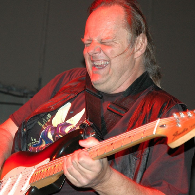 Walter Trout Autograph Profile