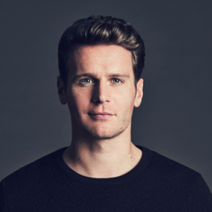 Jonathan Groff