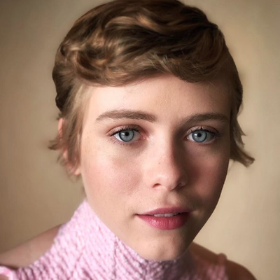 Sophia Lillis Autograph Profile by RACC - Sophia Lillis Autographs
