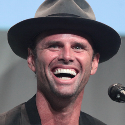 Walton Goggins Autograph Profile