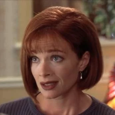 Lauren Holly