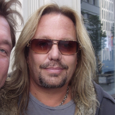 Vince Neil Autograph Profile