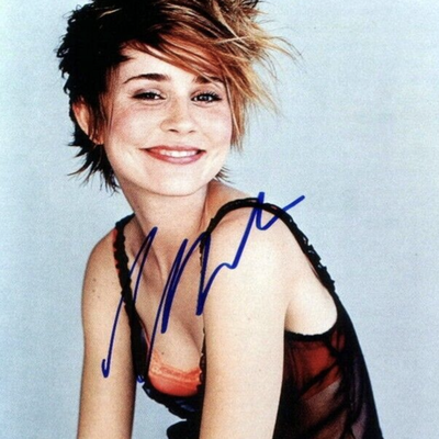 Alison Lohman Autograph Profile