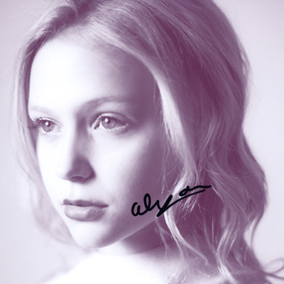 Alyvia Alyn Lind Autograph Profile