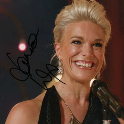 Hannah Waddingham Autograph Profile