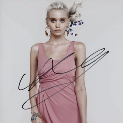 Abbey Lee Kershaw Autograph Profile