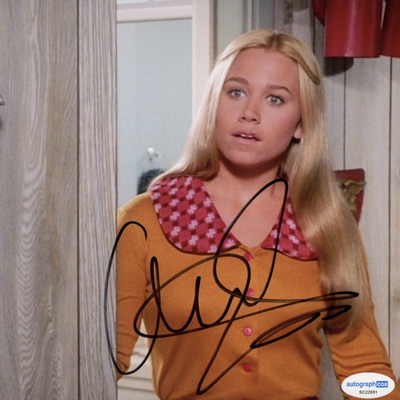 Christine Taylor Autograph Profile