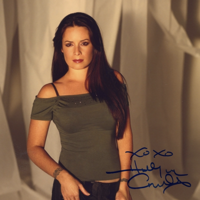Holly Marie Combs Autograph Profile
