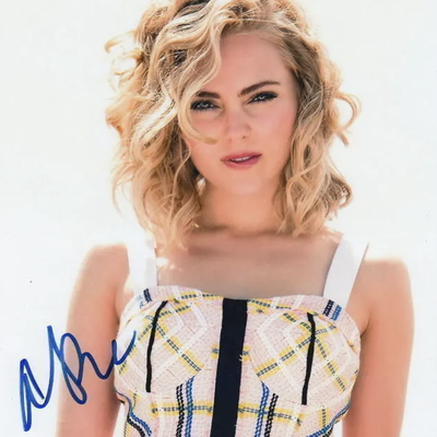 AnnaSophia Robb Autograph Profile