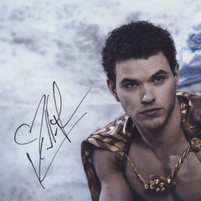 Kellan Lutz Autograph Profile