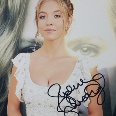 Sydney Sweeney Autograph Profile