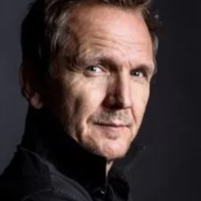 Sebastian Roche Autograph Profile