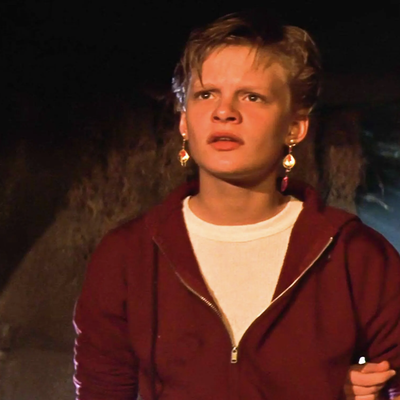 Martha Plimpton Autograph Profile