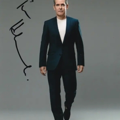 Tom Hollander
