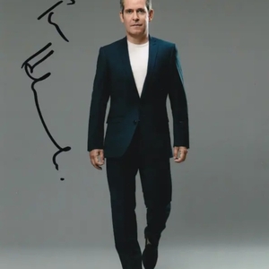 Tom Hollander