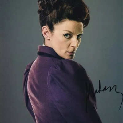 Michelle Gomez Autograph Profile