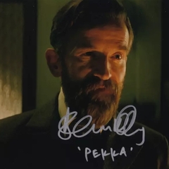 Dean Lennox Kelly
