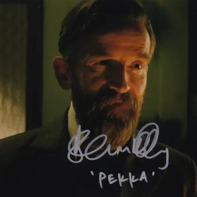 Dean Lennox Kelly Autograph Profile