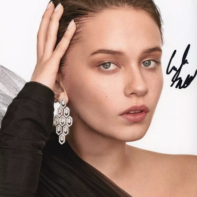 Cailee Spaeny Autograph Profile