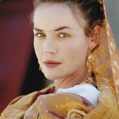 Connie Nielsen Connie Nielsen