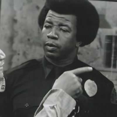 Hal Williams Autograph Profile