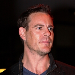 Aaron Jeffery