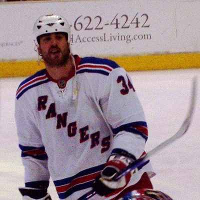 Aaron Voros Autograph Profile