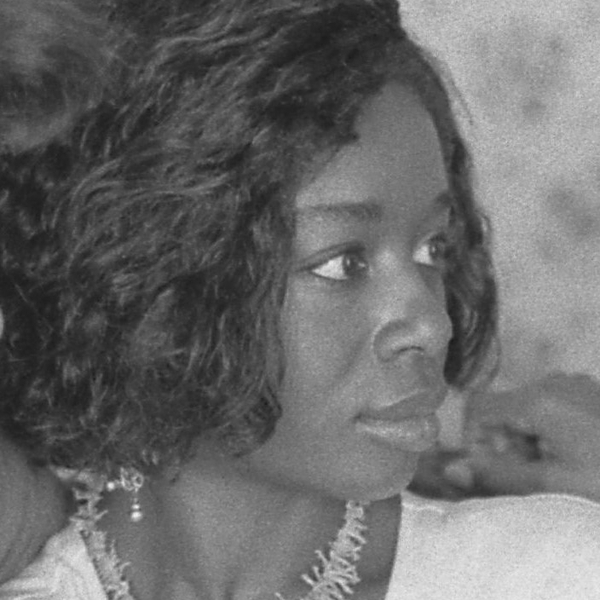 Akosua Busia