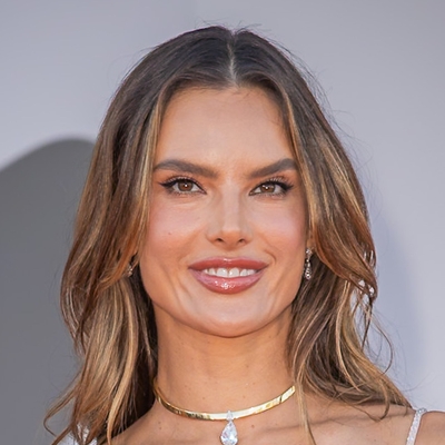 Alessandra Ambrosio Autograph Profile