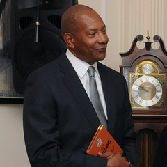 Alex English