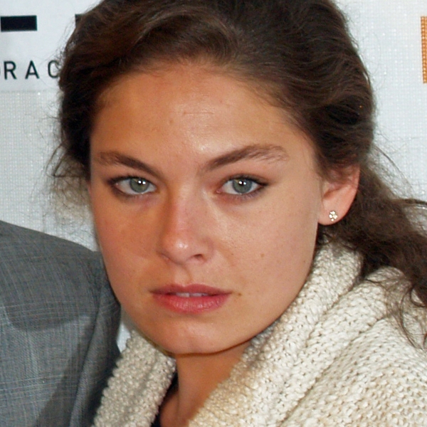 Alexa Davalos