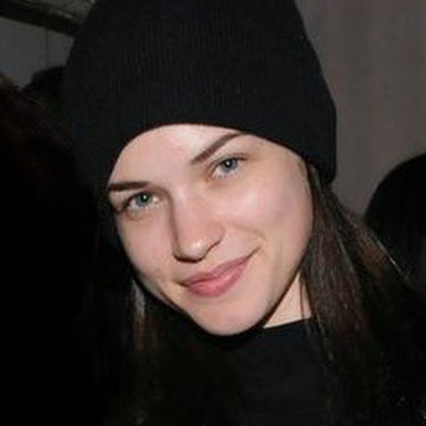 Alexis Knapp