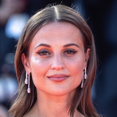 Alicia Vikander
