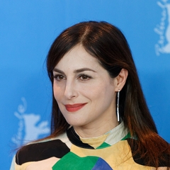 Amira Casar