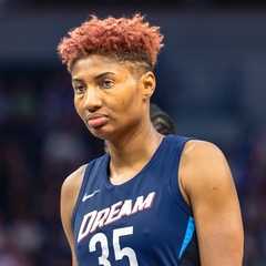 Angel McCoughtry