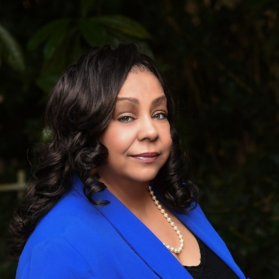 Angela Moore Autograph Profile