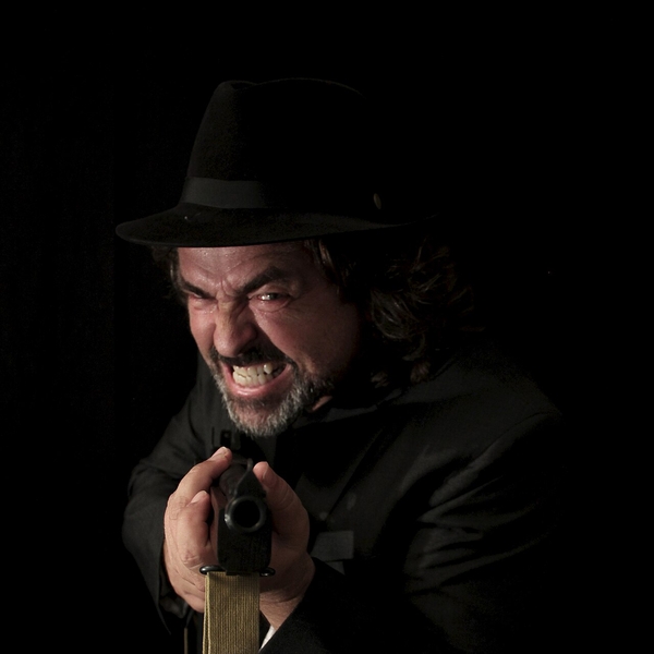 Angus Macfadyen