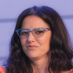 Anndi McAfee