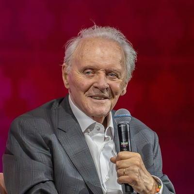 Anthony Hopkins Autograph Profile