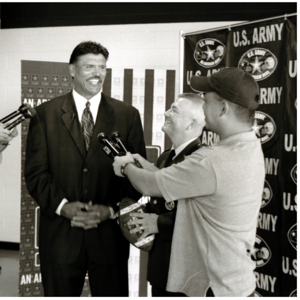 Anthony Munoz