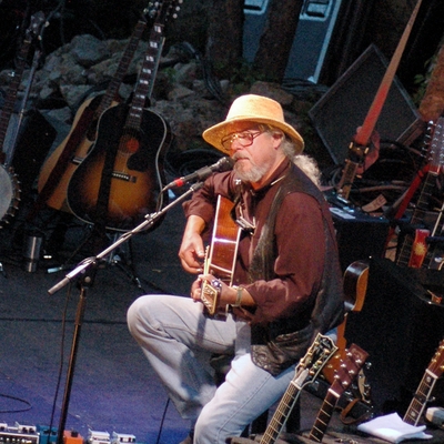 Arlo Guthrie Autograph Profile