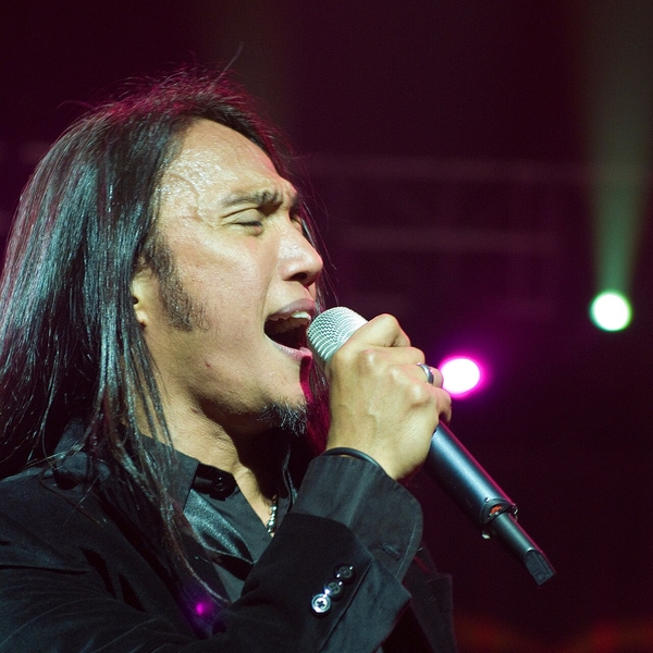 Arnel Pineda