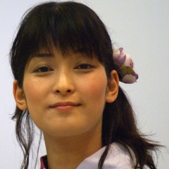 Ayako Kawasumi